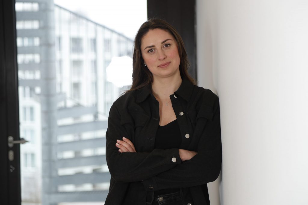 Nathalie Riegel entwickelt eine umsetzbare Marketingstrategie für ein kleines Unternehmen.